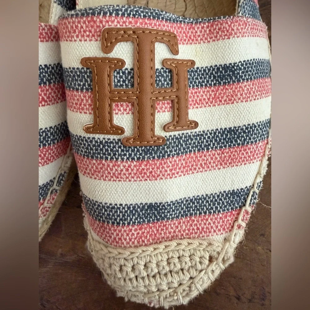 Tommy Hilfiger Striped Canvas TH Logo Espadrille Shoes. Size 8.